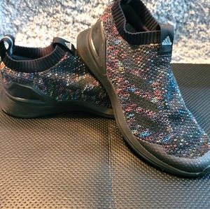 ADIDAS RAPIDARUN LACELESS SNEAKERS